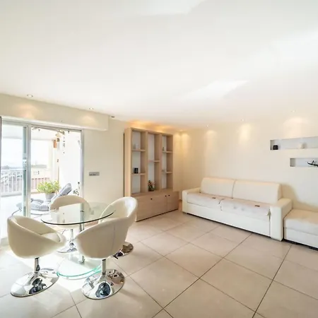Beautiful 3 Bedroom With Seaview In * Κάννες
