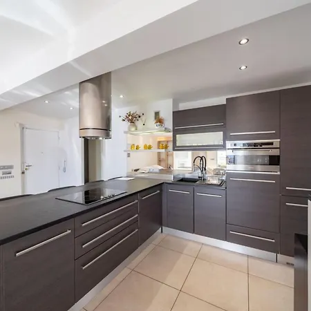 Beautiful 3 Bedroom With Seaview In Διαμέρισμα Κάννες